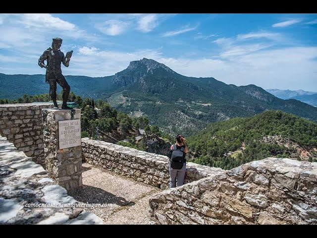 Descubre la calma en la naturaleza: las mejores rutas de senderismo en la Sierra
