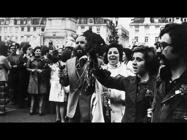 La Revolución del 25 de Abril en Portugal: El Hitórico Fin de la Dictadura