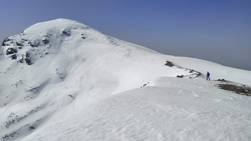 Senderismo Fotográfico en Invierno: Consejos para Capturar la Magia de la Nieve