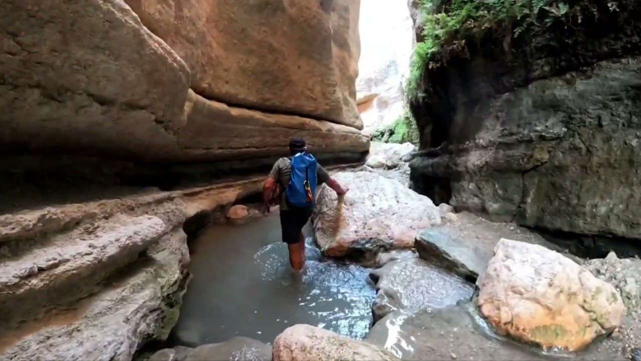 Senderismo Nocturno: Explora la Sierra de Granada bajo la Luna