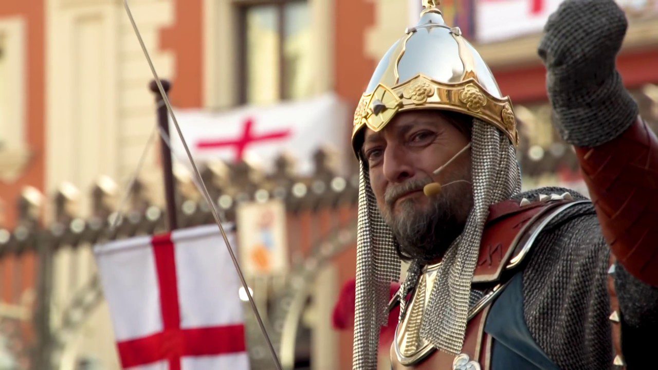 La-Fiesta-de-Moros-y-Cristianos-en-Alcoy-Historia-y-Espectaculo | CR Diario La Fiesta de Moros y Cristianos en Alcoy: Historia y Espectáculo