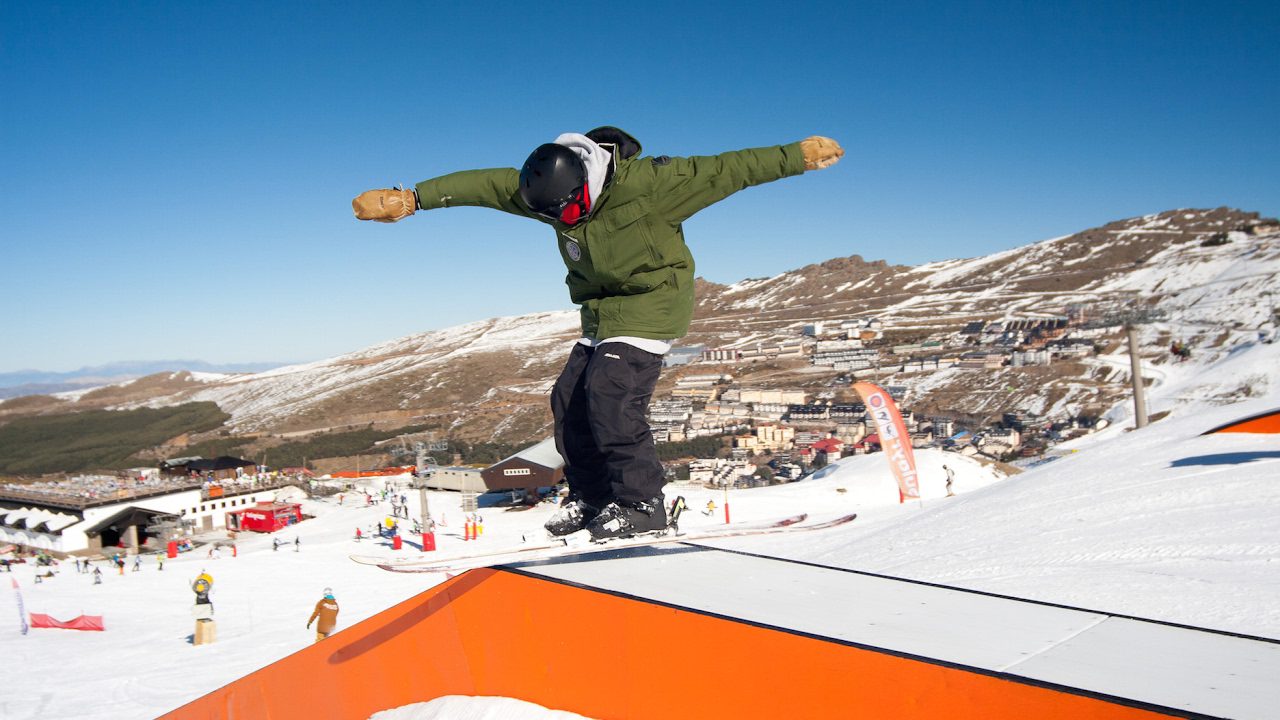 Sierra de Granada en la Literatura: Lecturas Inspiradas en la Montaña