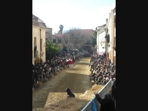 El Carnaval de Oristano: Descubre la Alegría y Folklore en Cerdeña