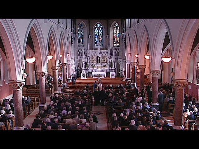 qué hacer antes de asistir a Cómo la literatura irlandesa contemporánea aborda la tradición