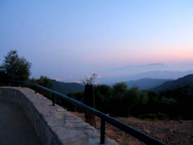 Senderismo Nocturno: Descubre la Sierra de Málaga bajo la Luna
