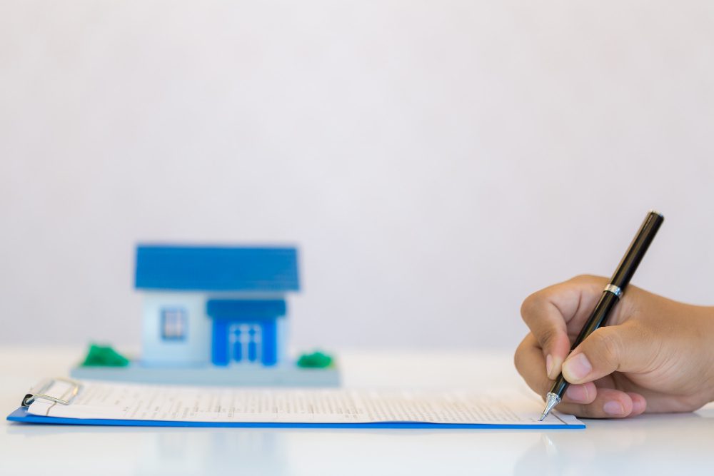 Qué revisar antes de elegir una inmobiliaria para comprar una vivienda - 780197 - Valdeiglesias Real Estate | CR Diario Qué revisar antes de elegir una inmobiliaria para comprar una vivienda